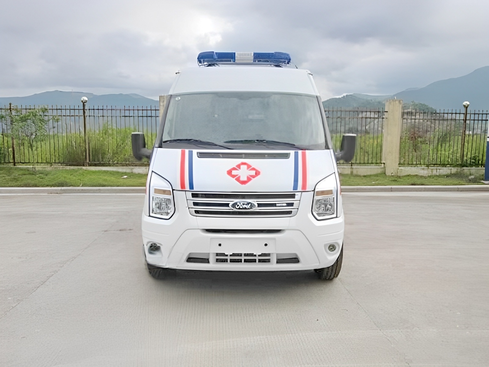 Ford Transit V348 Short Wheelbase Medium Roof Diesel Ambulance