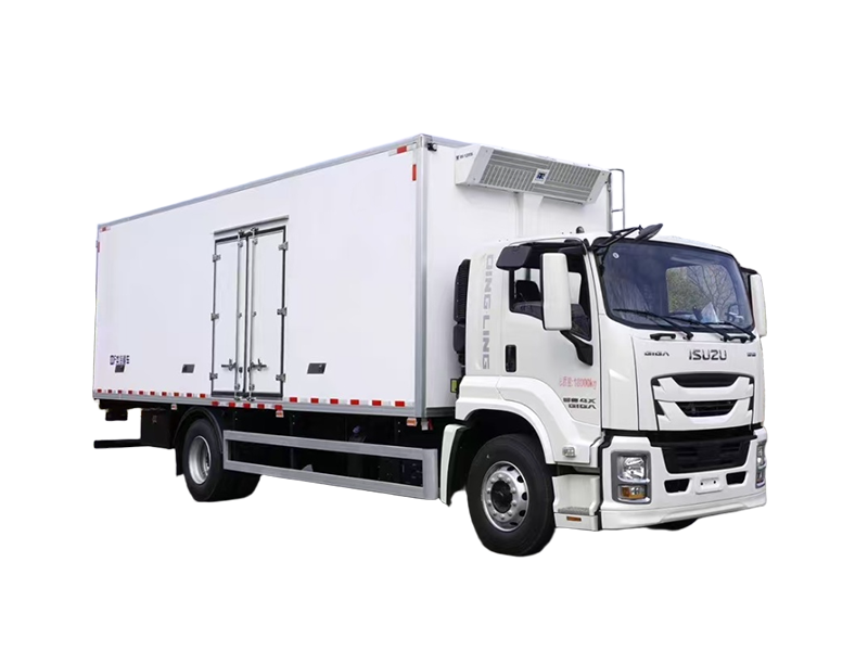 Qingling Isuzu GIGA Refrigerated Truck