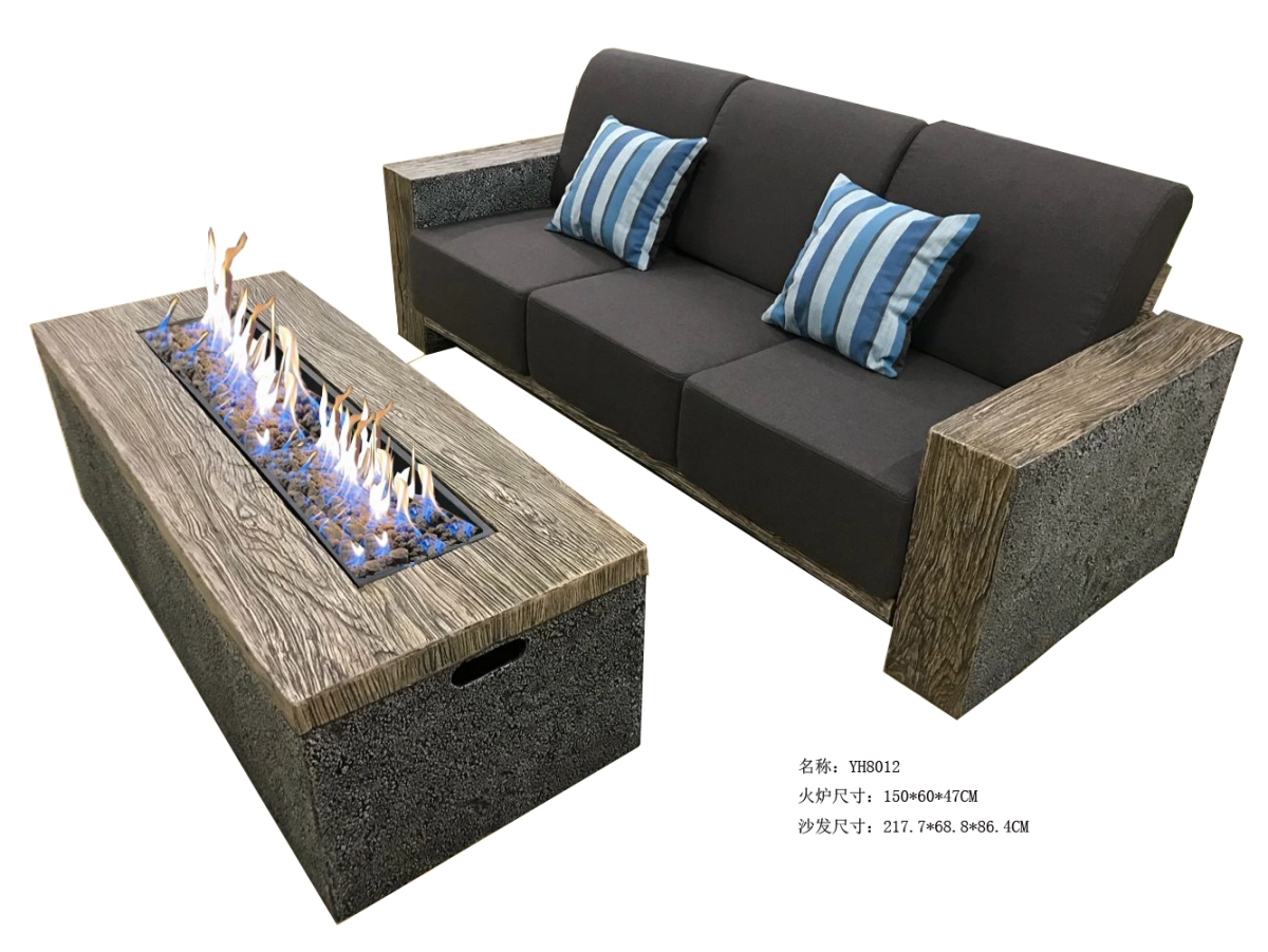 A complete set of table and sofa with fireplace