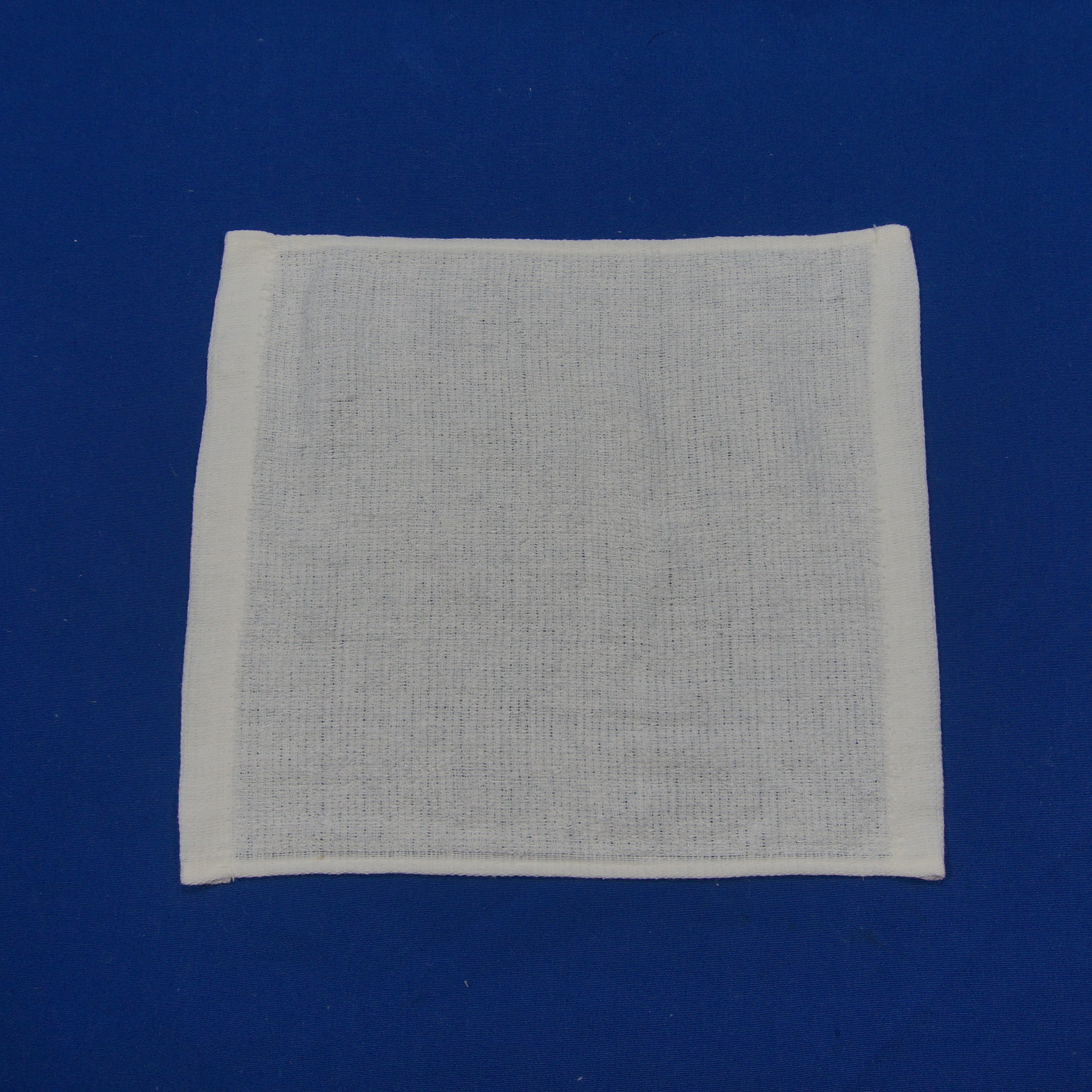 Airline Cotton Oshibori Inflight Towel 13g 20 Pcs Per Tray Disposable Woven Technique