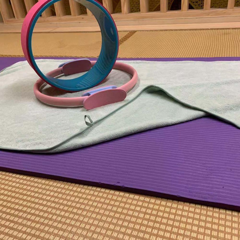 quick dry microfiber sports swimming beach towel with hanging loop