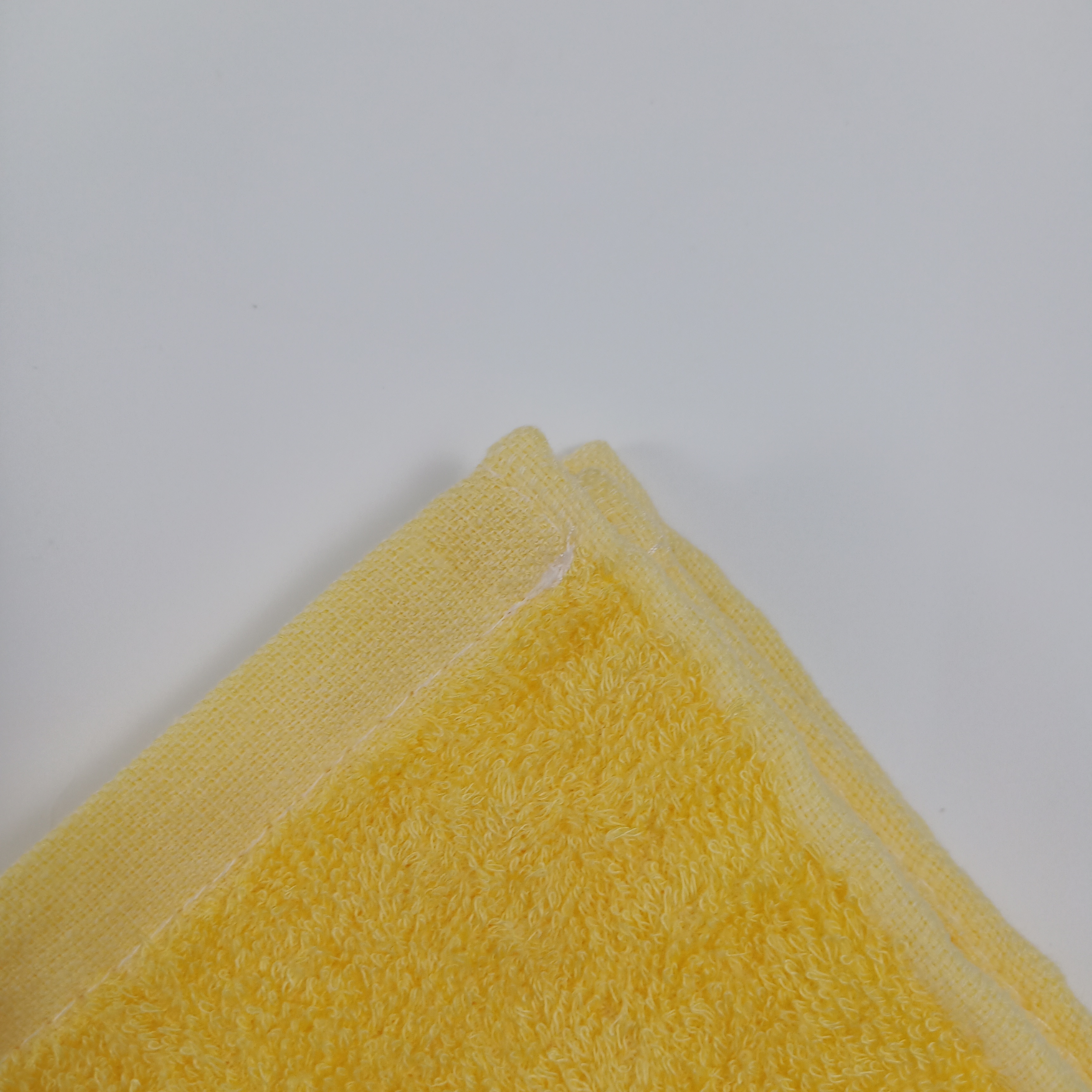 Hot Sale High Quality Yellow Soft Square Bamboo Fiber Cotton Blended Towels