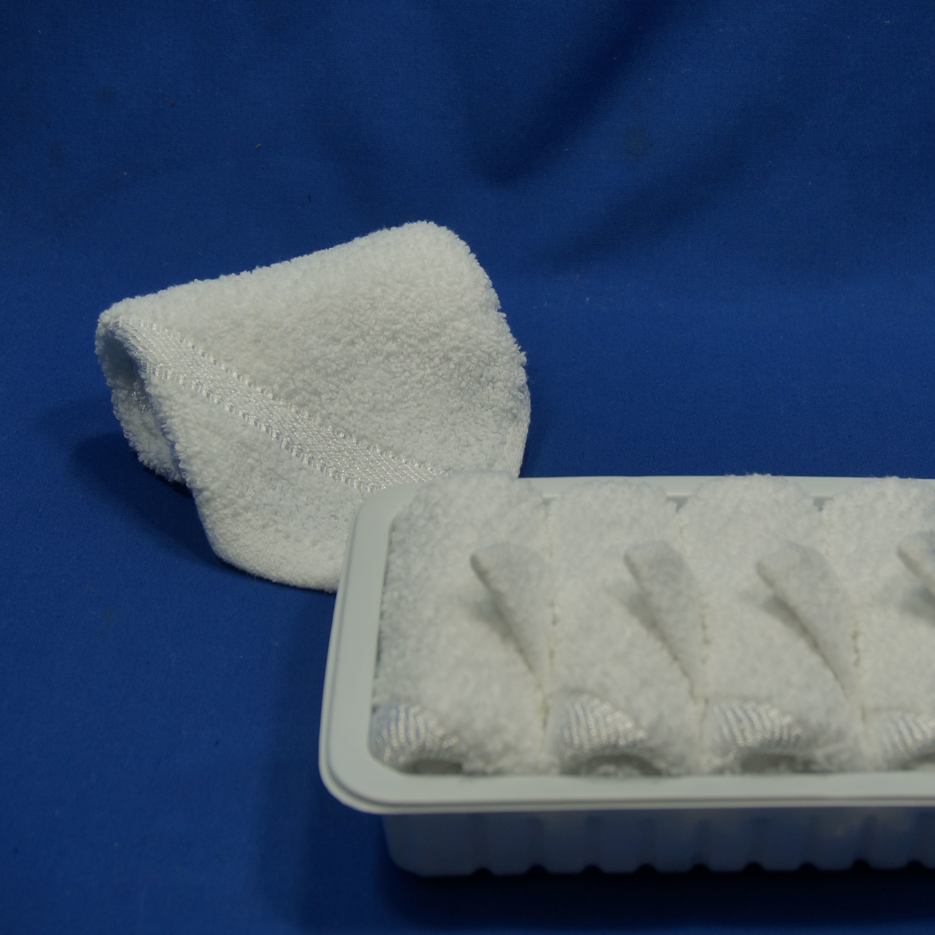 High Range Disposable Satin Cotton Towel with Tweezer Woven Technics