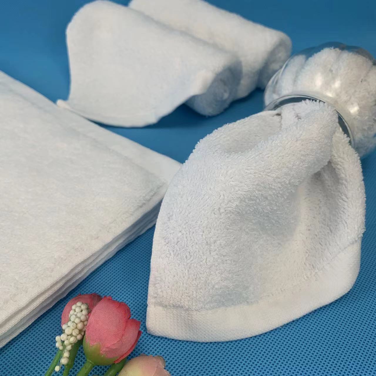 Disposable Cotton Oshibori Hand Towel Small Size Woven Technics Washable Bulk Supply for Restaurant Wet Towel Production Line