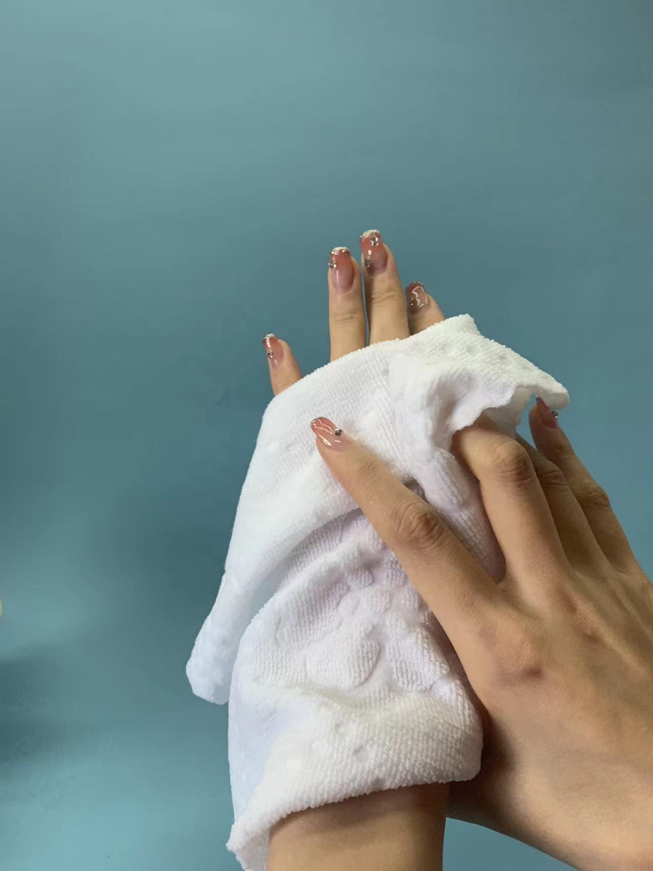 Quick Dry Microfiber Disposable Hand Towel