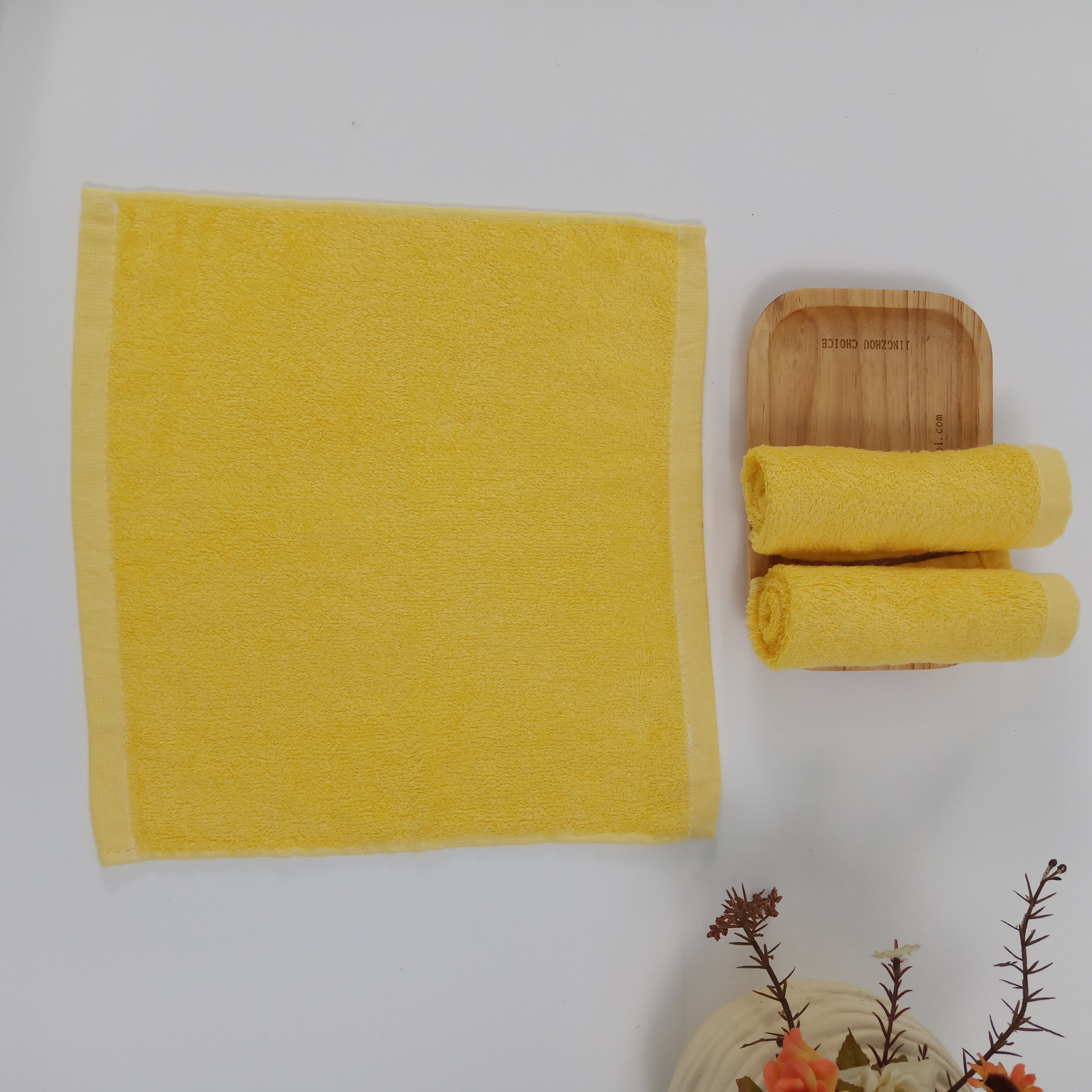 Hot Sale High Quality Yellow Soft Square Bamboo Fiber Cotton Blended Towels