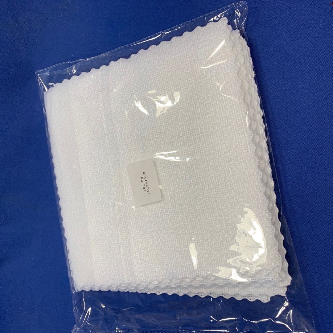 White Small Embossing Microfiber  Oshibori Towel  for Restaurant,cafe,bar