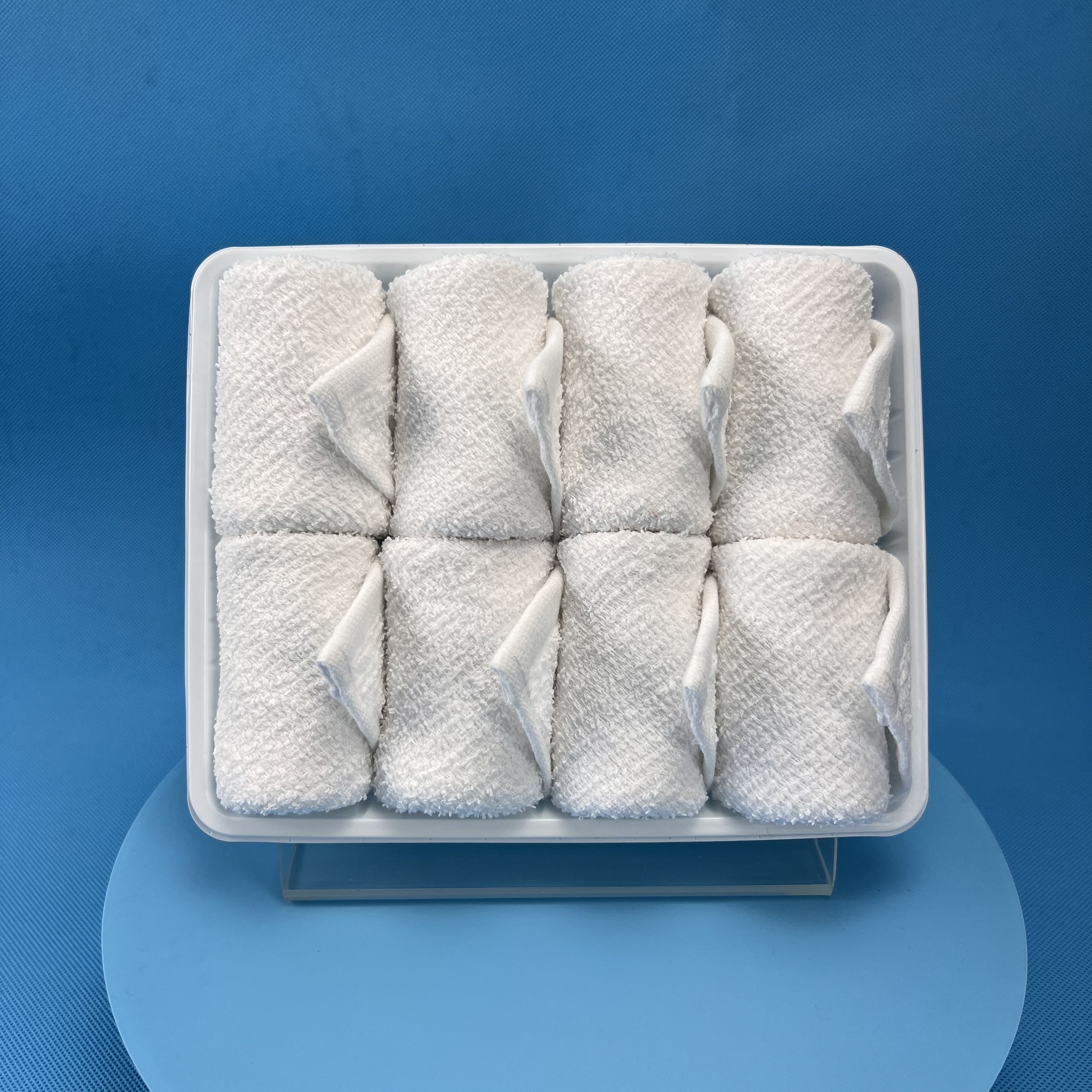 Square White Cotton Towel Rolled in Tray Disposable for Home Airline Restaurant Use