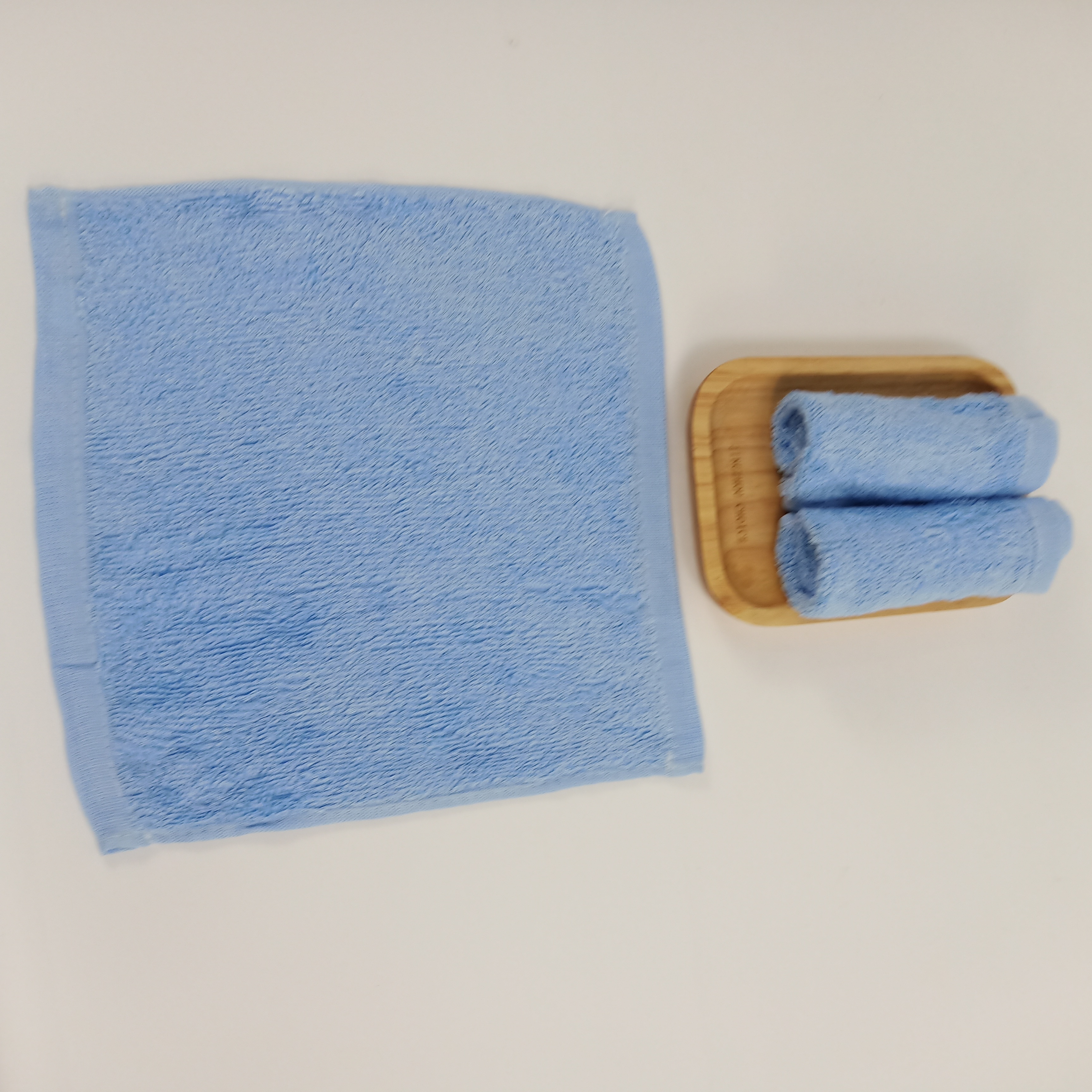 Wholesale Super Soft and Good Quality 100% Bamboo Microfiber Blue Towel