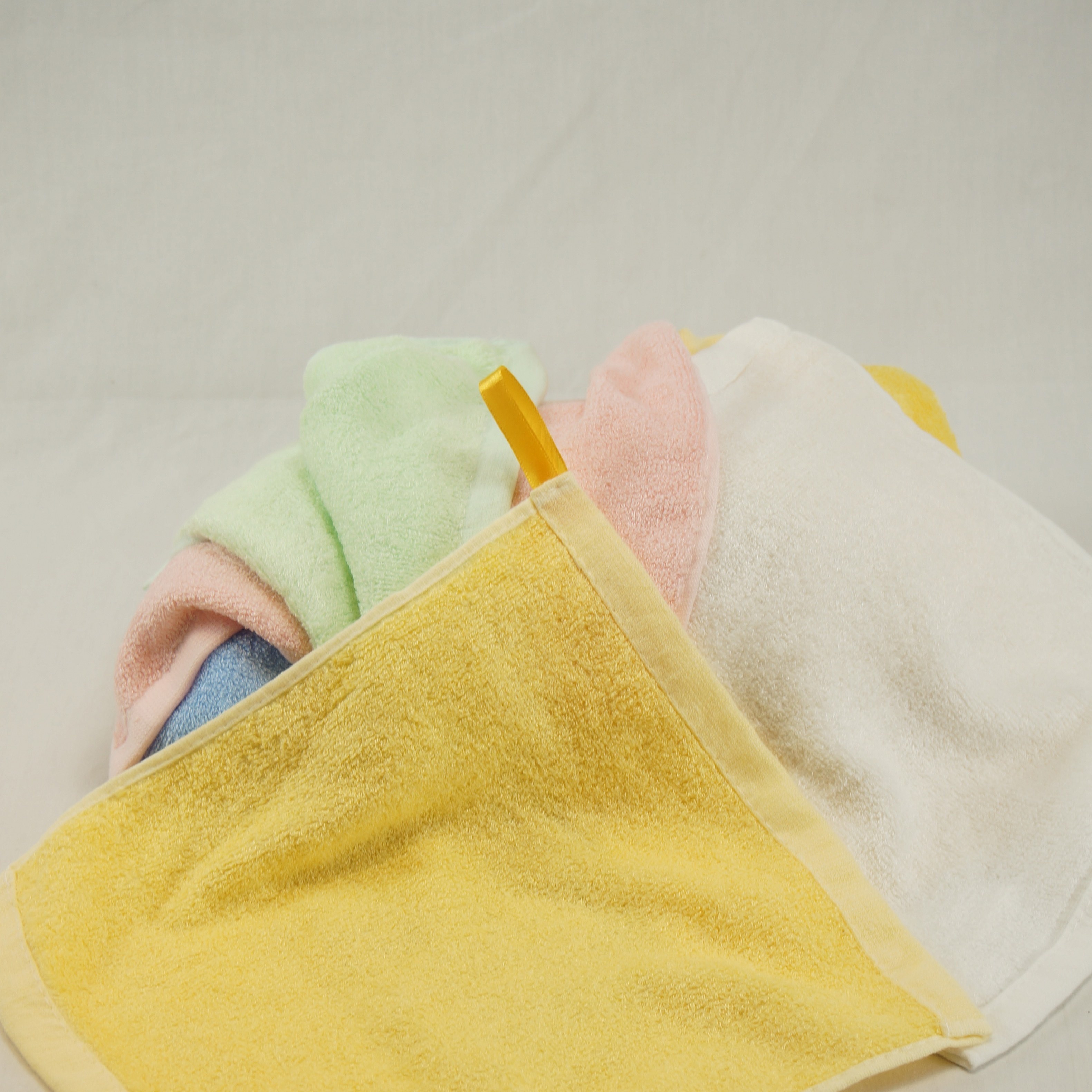 Colorful Ultra Absorbent Soft BambooTowel With Satin Hang Loop