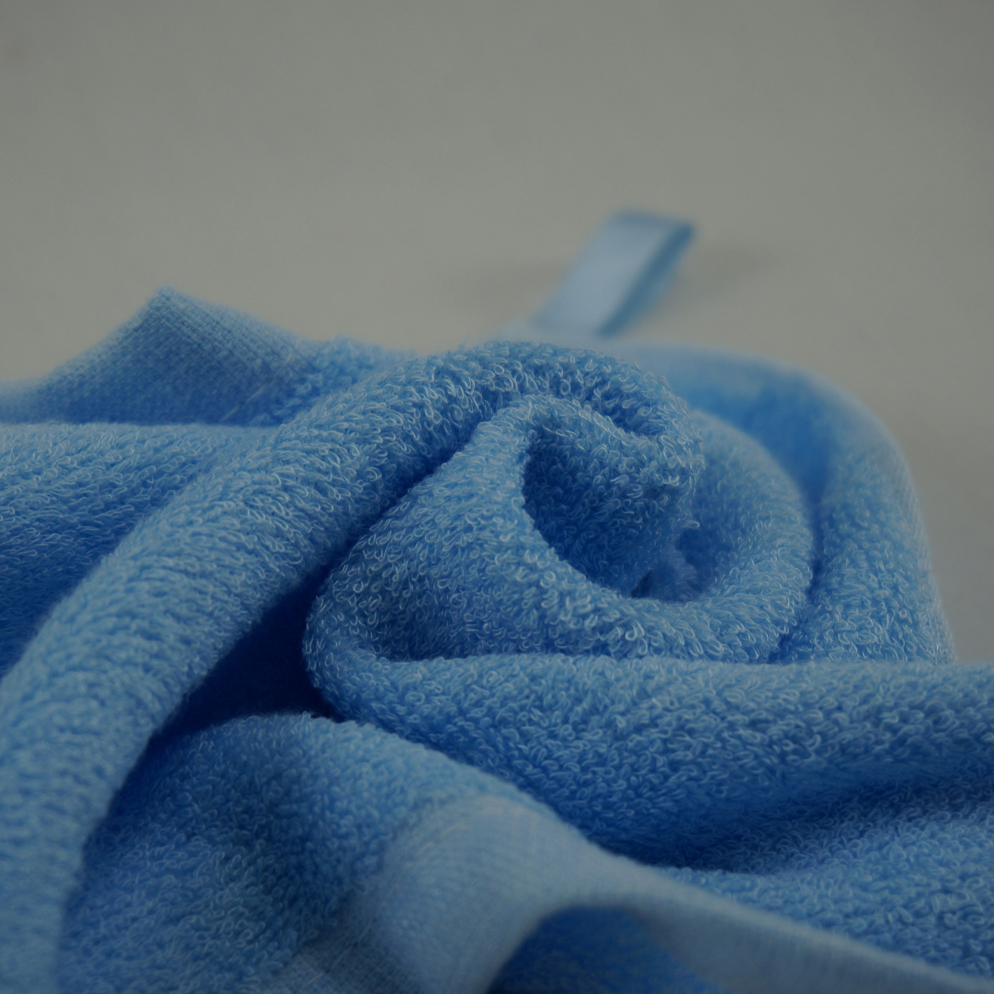 Colorful Ultra Absorbent Soft BambooTowel With Satin Hang Loop