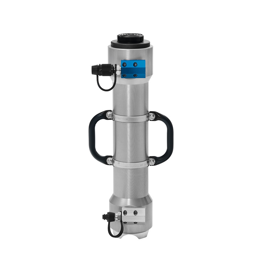 Auxiliary oil cylinder