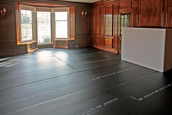 Wall protective plastic sheet