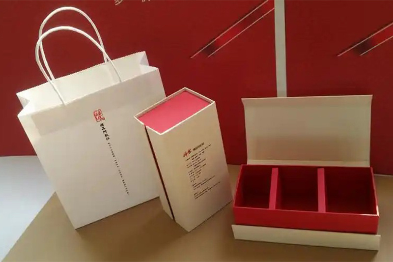 The right-angle craft and the rounded corner craft of gift boxes.
