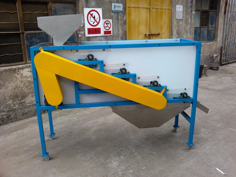Belt type iron remover Belt type iron remover