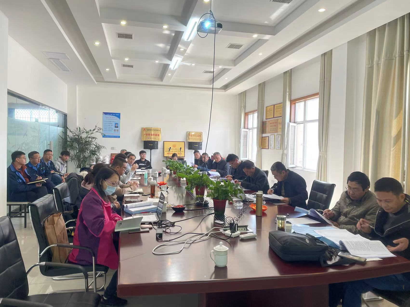 The Botai Company successfully passed the trial production acceptance for the project of producing 180 tons of high-purity trimethyl aluminum and 250 tons of methyl aluminum oxide annually.