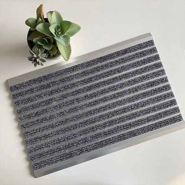 Why do people choose to buy aluminum carpets mats ?