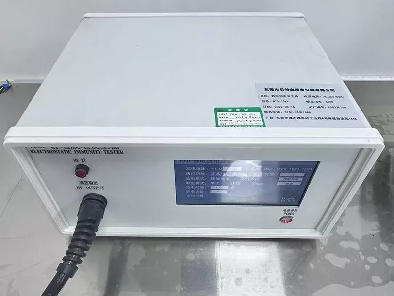 Electrostatic discharge tester Electrostatic discharge tester