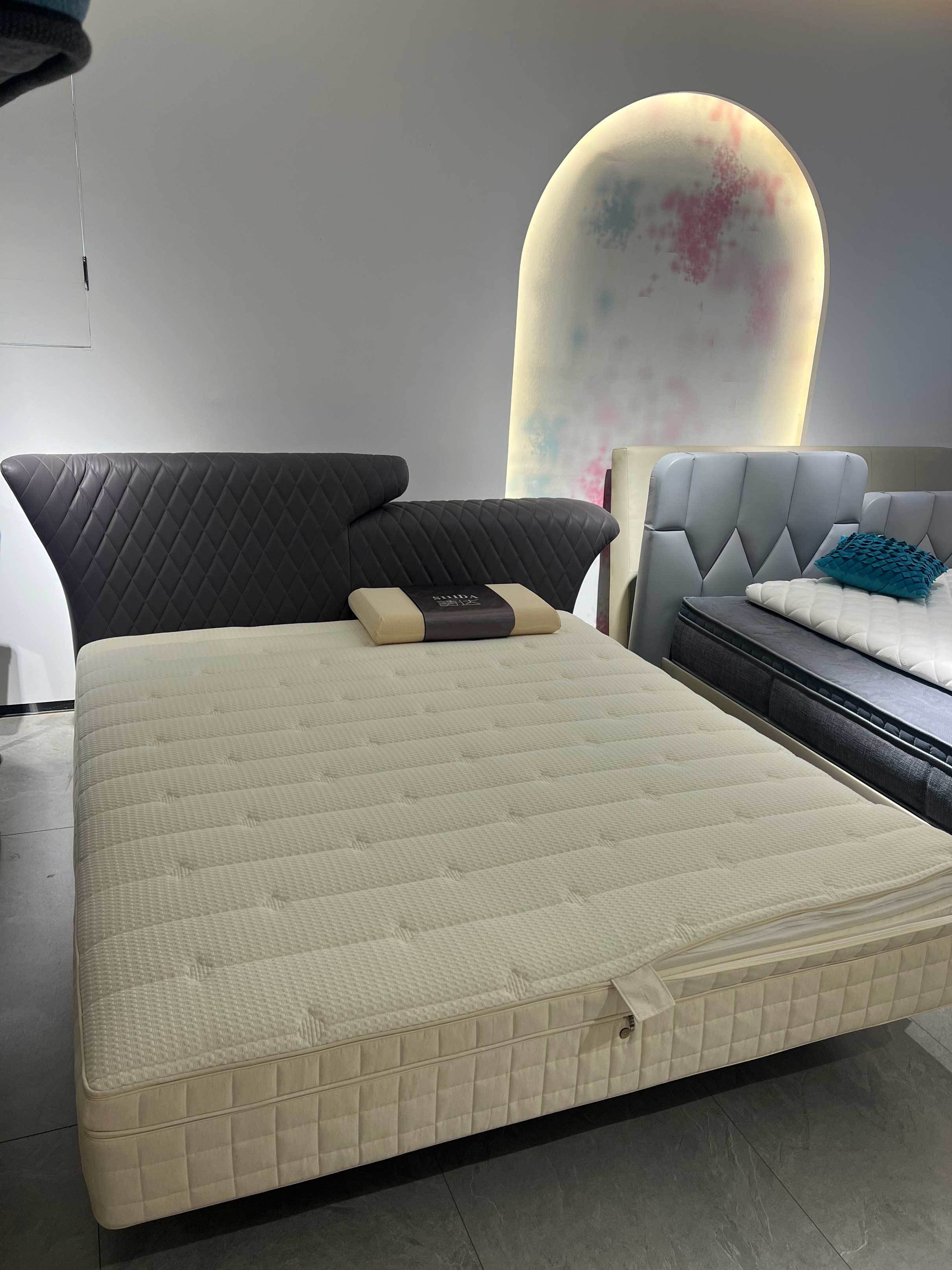 XF-02-Aluminum Alloy Bed Frame With Slats