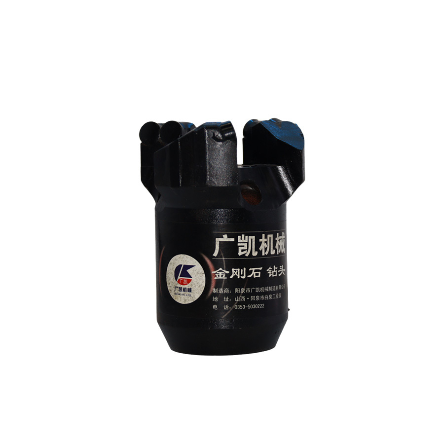 Diamond drill bit