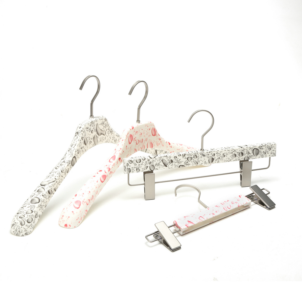 Water transfer hanger