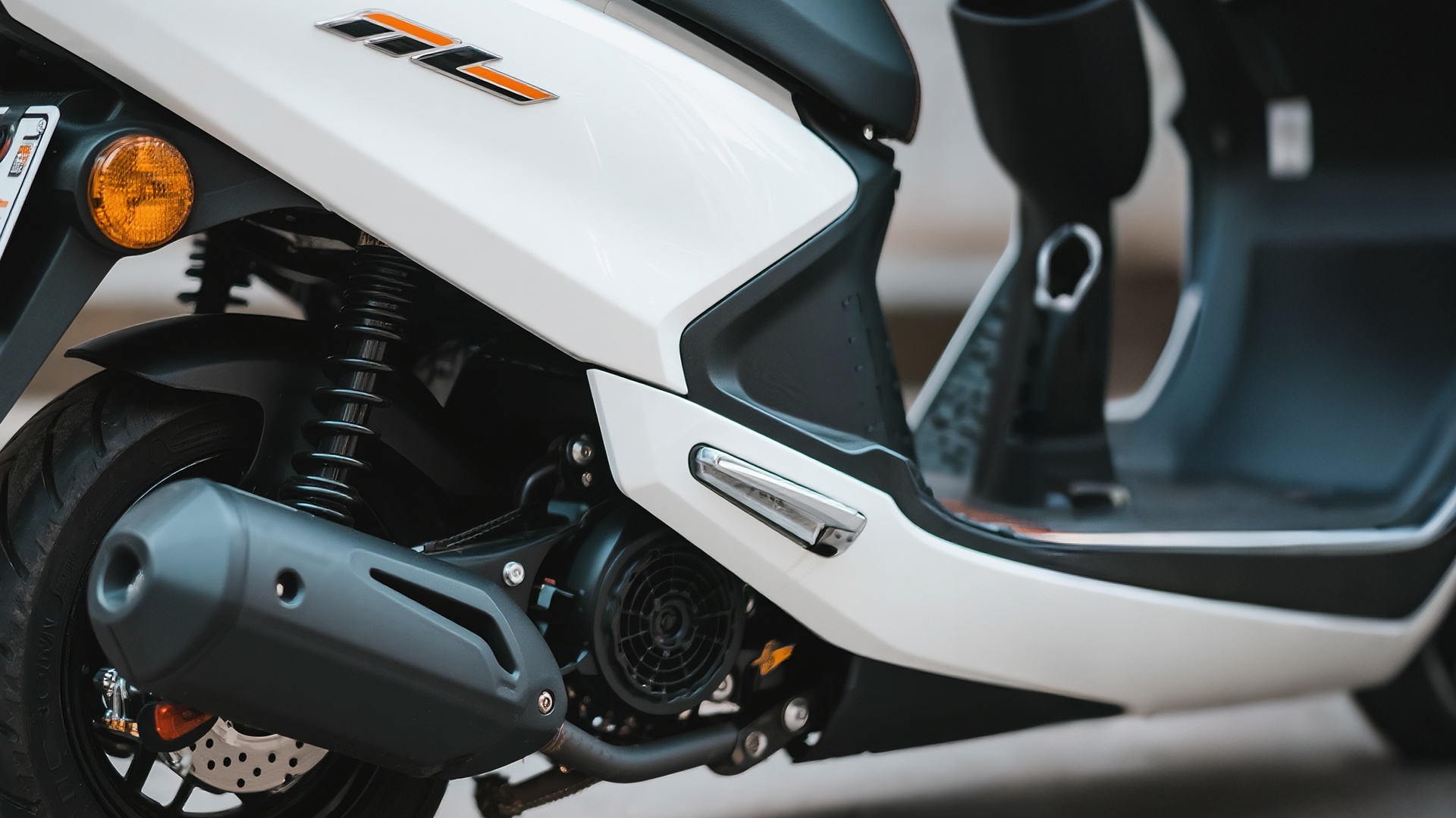 Scooter series fuel tank