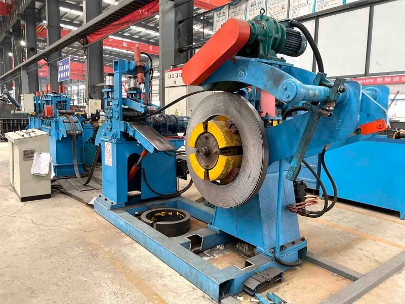 Catalyst flat iron production line Catalyst flat iron production line