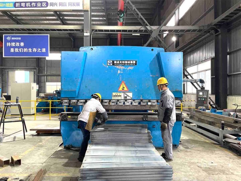 Bending machine Bending machine