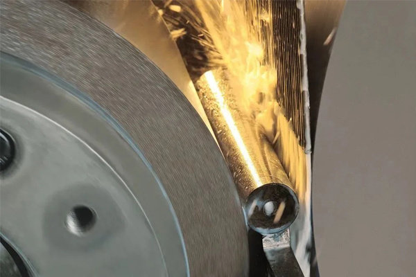Introduction to the Basics of Centerless Grinding Machines | WUXI RUIEN