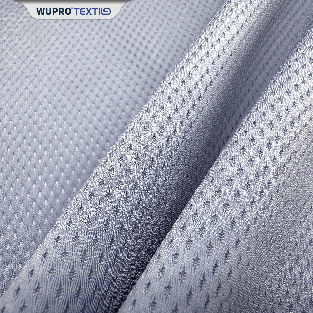 The Benefits of Using Antistatic Fabrics in Cleanroom Environments