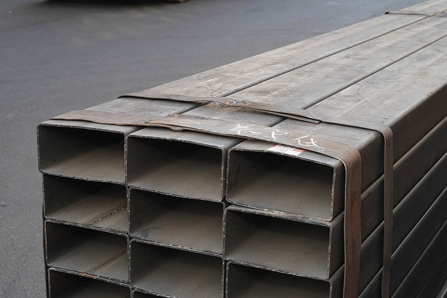 Square welded steel pipe