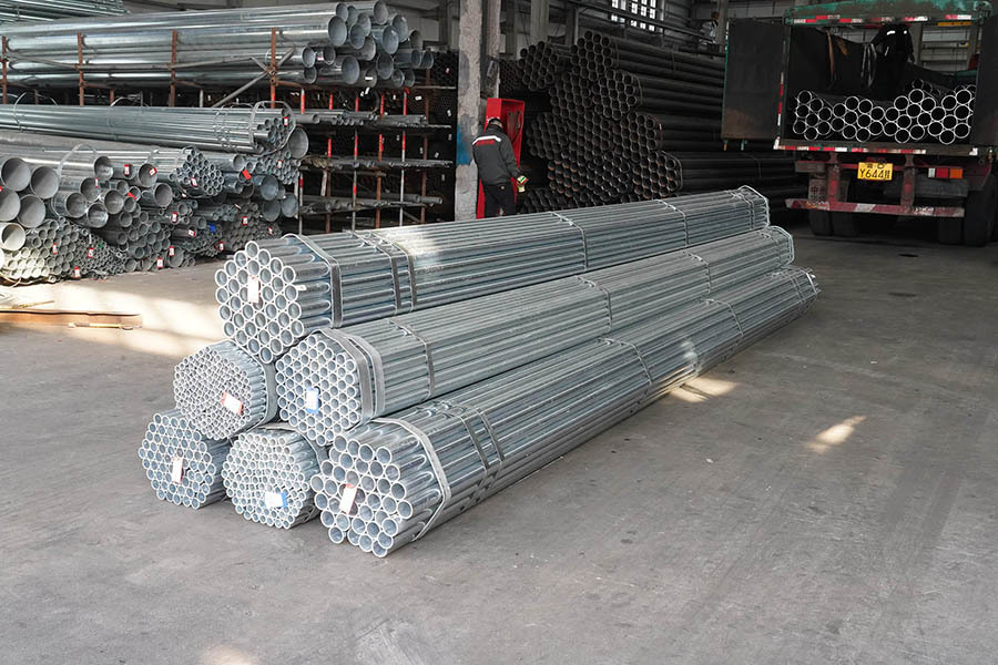 Hot-dip galvanized steel pipe