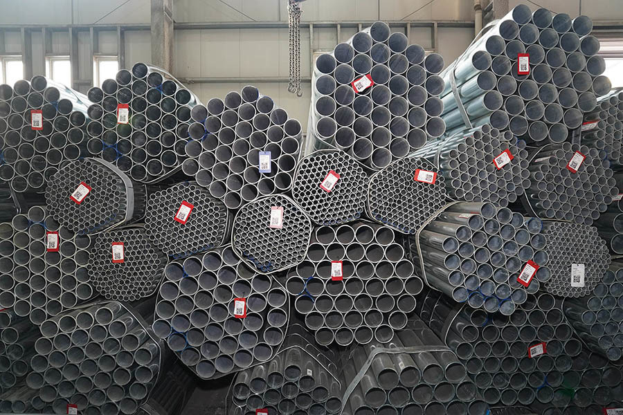 Hot-dip galvanized steel pipe