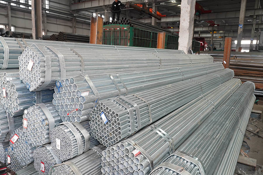 Hot-dip galvanized steel pipe