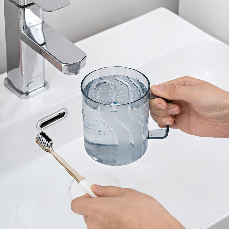 波纹口杯