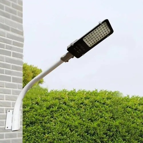 The waterproof performance of led street lights requires that they be exposed to rain and moisture