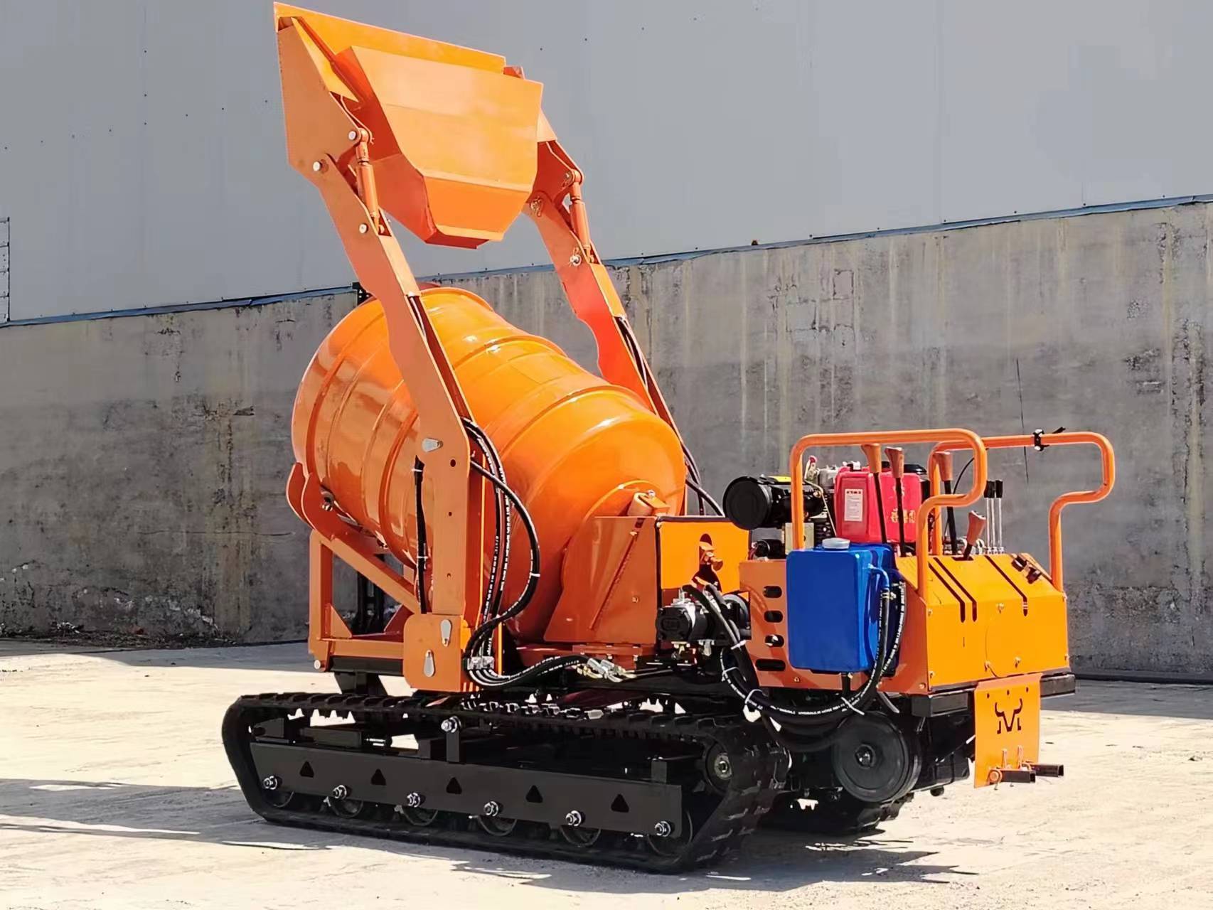 Self-loading 800L Mini Crawler Cement Mixer for Construction