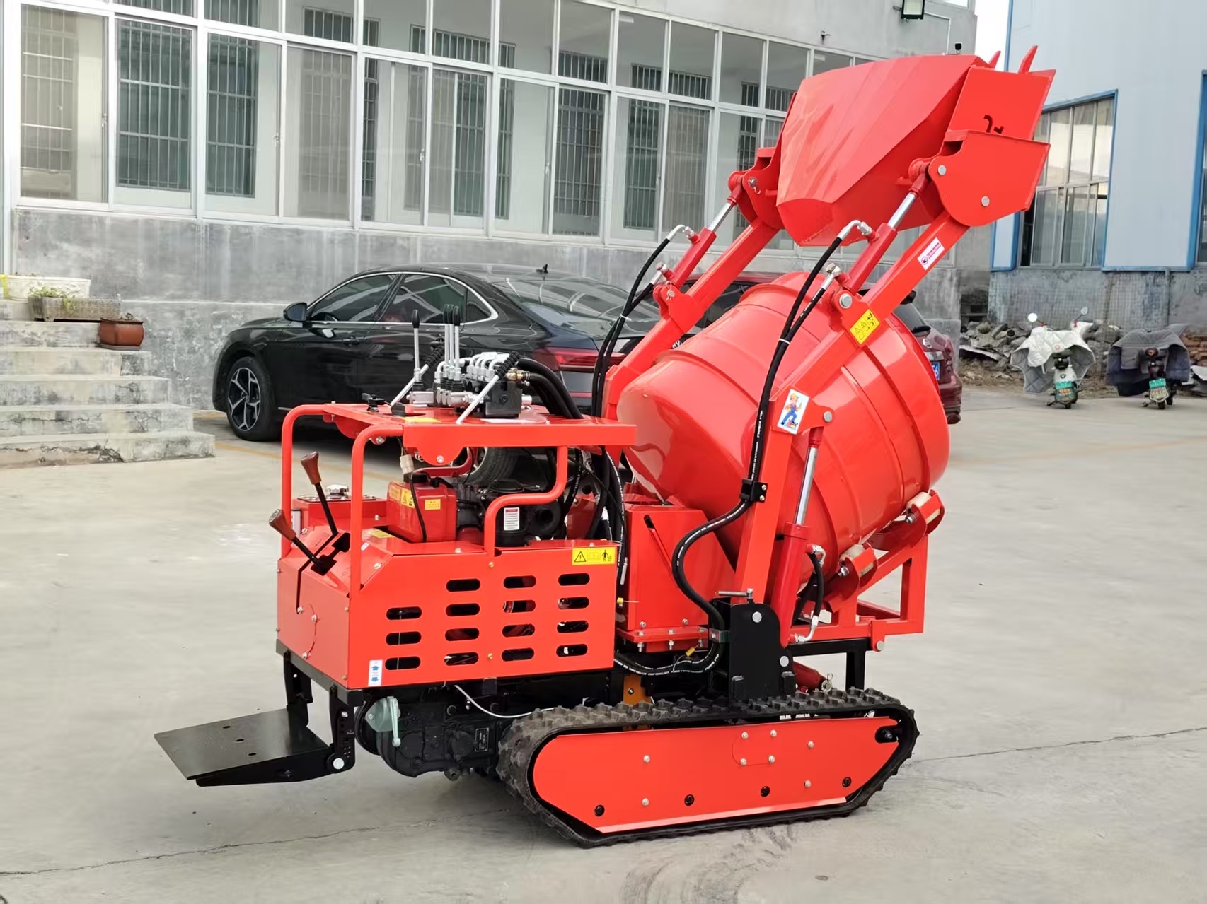 Self-Loading 350L Mini Crawler Concrete Mixer