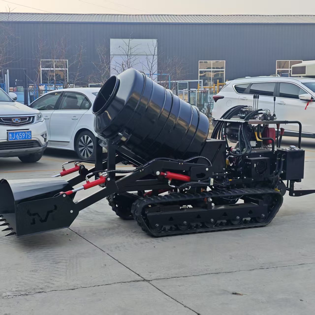 Mini 800KG Crawler Concrete Mixer for Construction