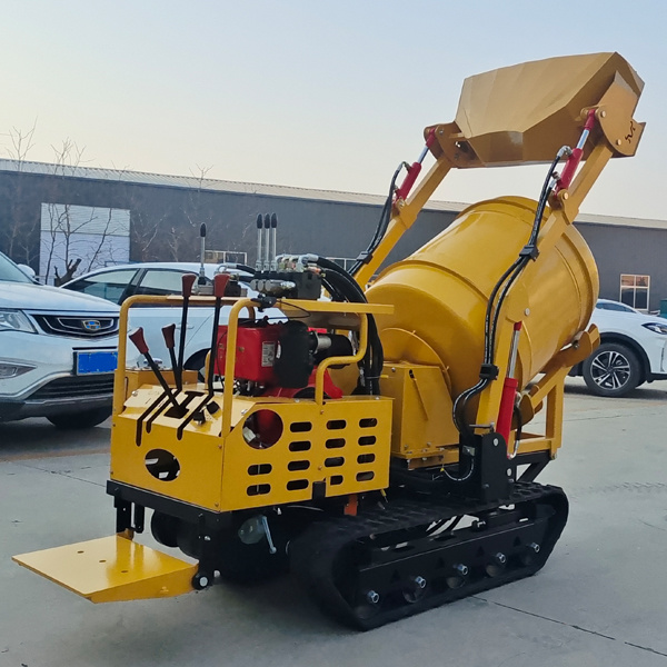 Small Tracked Concrete Truck Cement Mixer