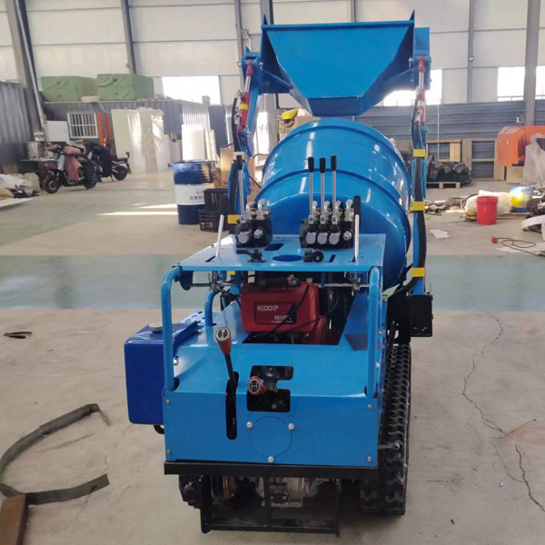 Tracked Cement Concrete Mixer with Factory Price
