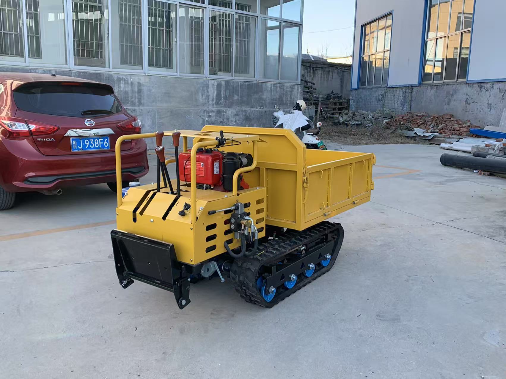800 kg Mini Crawler Dumper for Loading Items