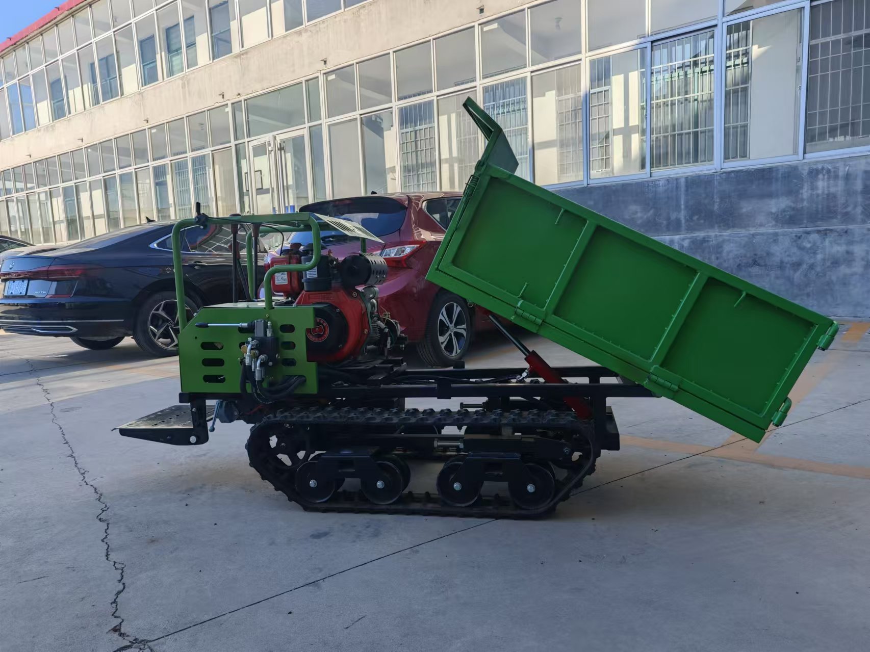 500KG Self-loading Mini Dumper Truck Crawler Carrier for Sale