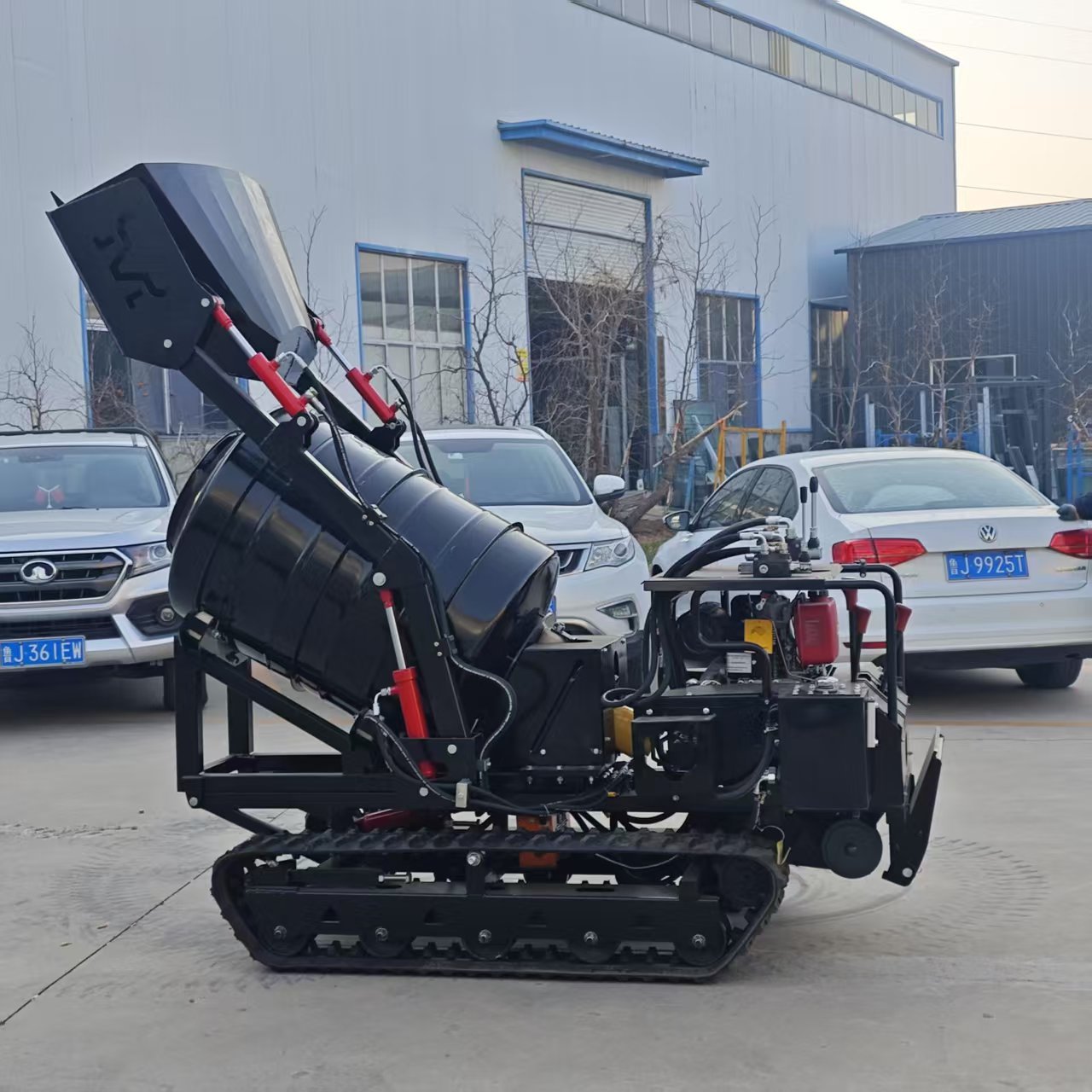 Mini 800KG Crawler Concrete Mixer for Construction