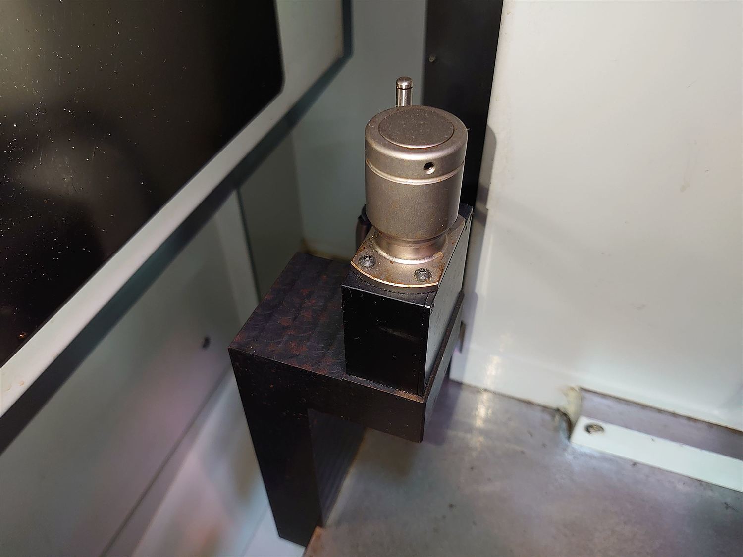 五軸加工中心 三菱μV1-5X 五軸加工中心 三菱μV1-5X