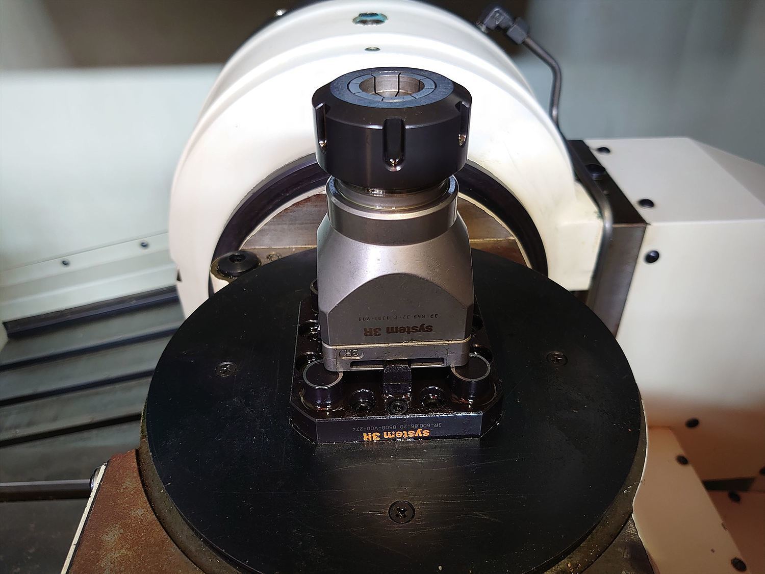 五軸加工中心 牧野V33-5XB 五軸加工中心 牧野V33-5XB