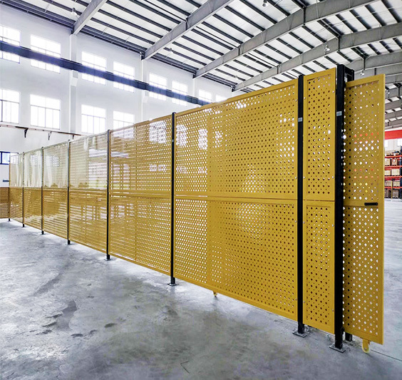 Workshop isolation fence panel