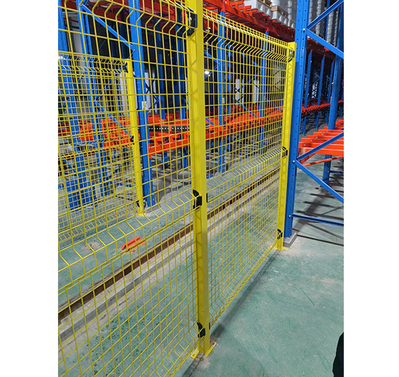 Frameless bending  robot safety fence
