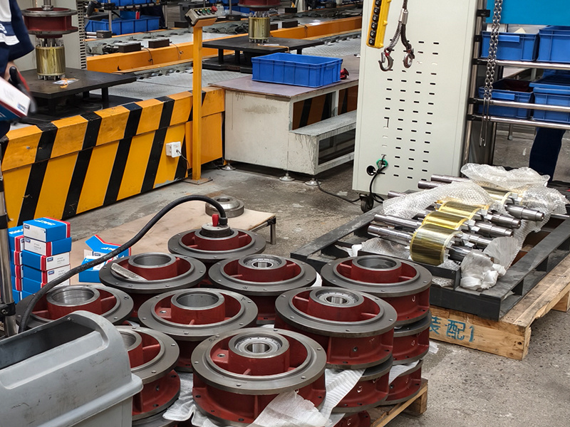There are various types of water pumps based on different classification standards. There are various types of water pumps based on different classification standards.