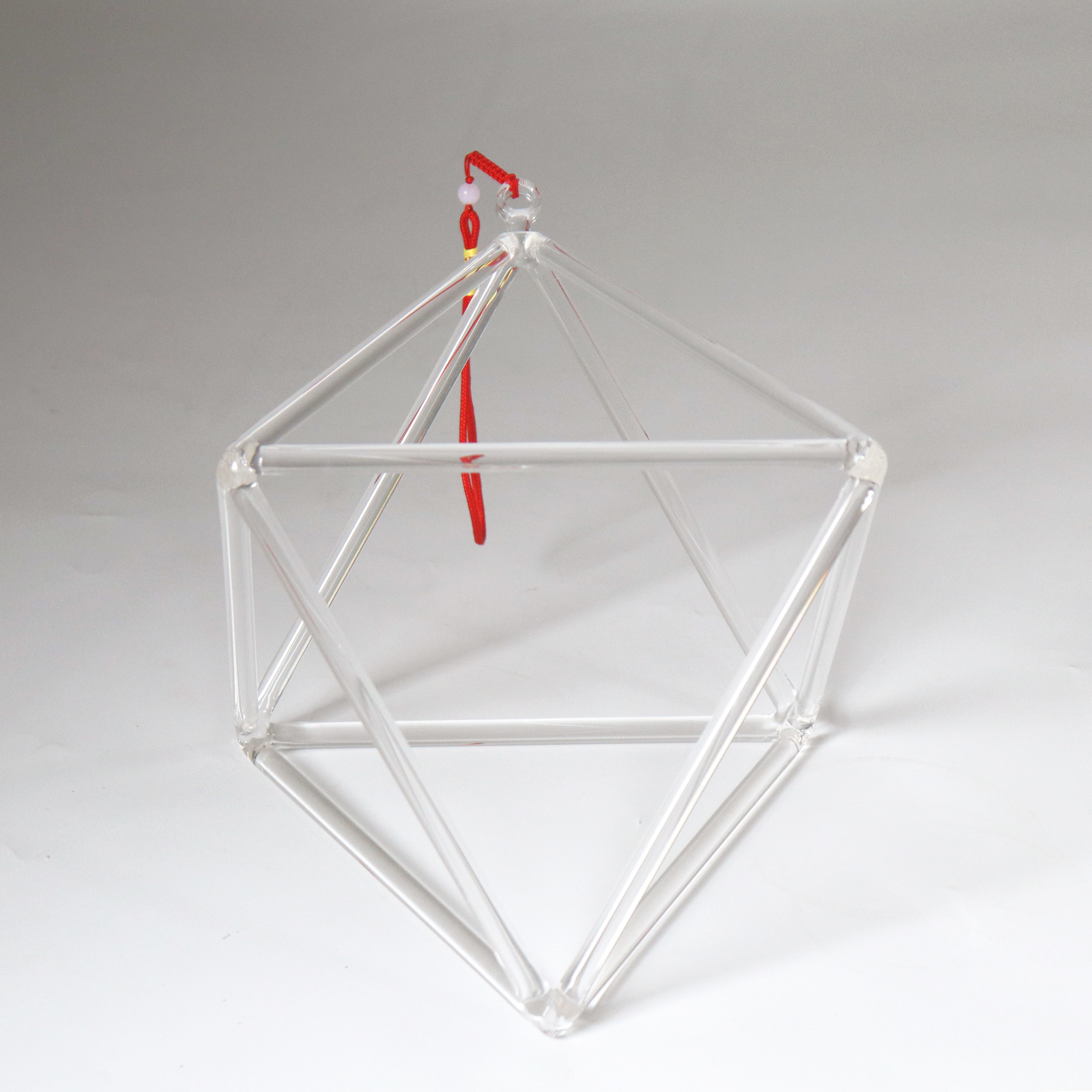 ZHQH Special Shape Clear Crystal Singing Pyramid